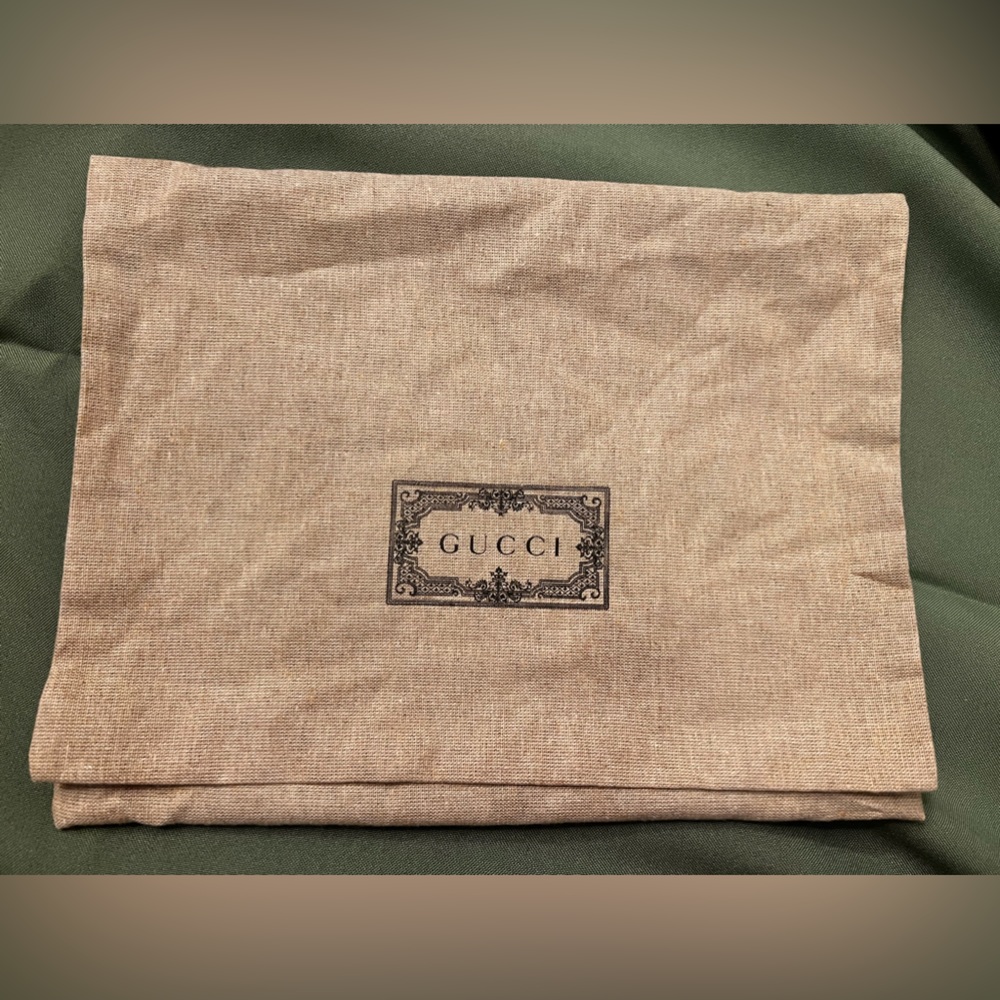 Gucci dust bag